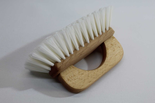 Badewannenbürste / Nylon hell mit Griffbügel, geölt